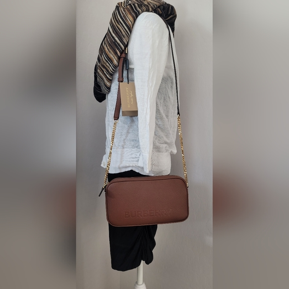 (NWT) Authentic Burberry tan leather elongated crossbosy camera bag - Picture 4 of 12